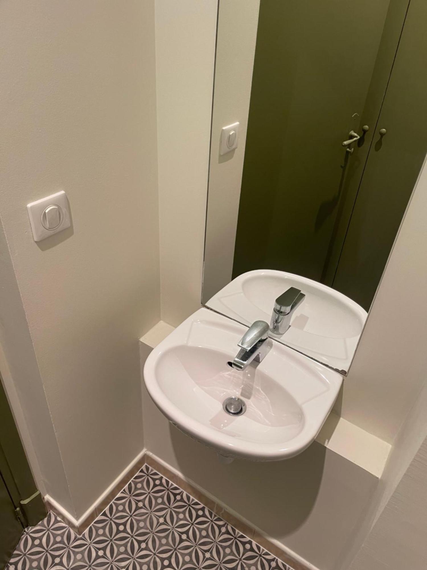 Appartement Au Coeur Du Centre Ville De Carcassonne Bagian luar foto