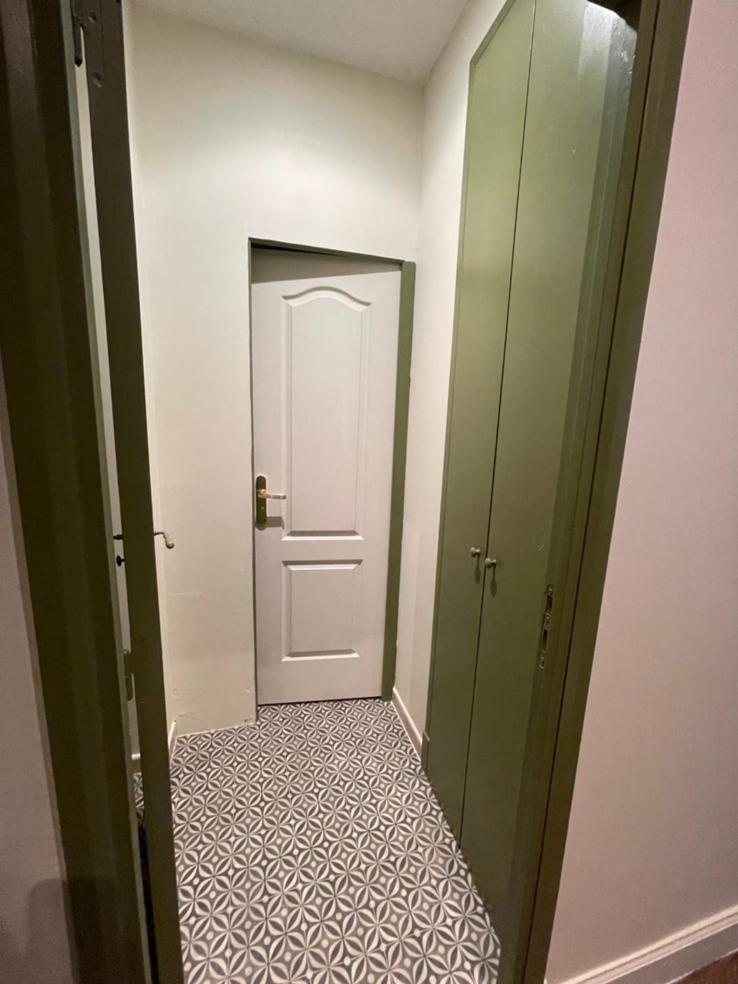 Appartement Au Coeur Du Centre Ville De Carcassonne Bagian luar foto