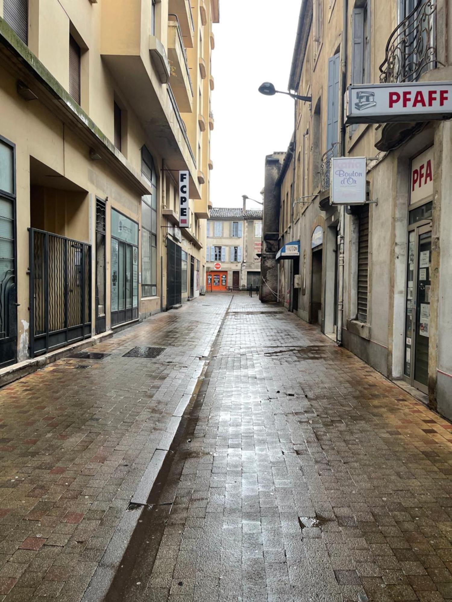 Appartement Au Coeur Du Centre Ville De Carcassonne Bagian luar foto